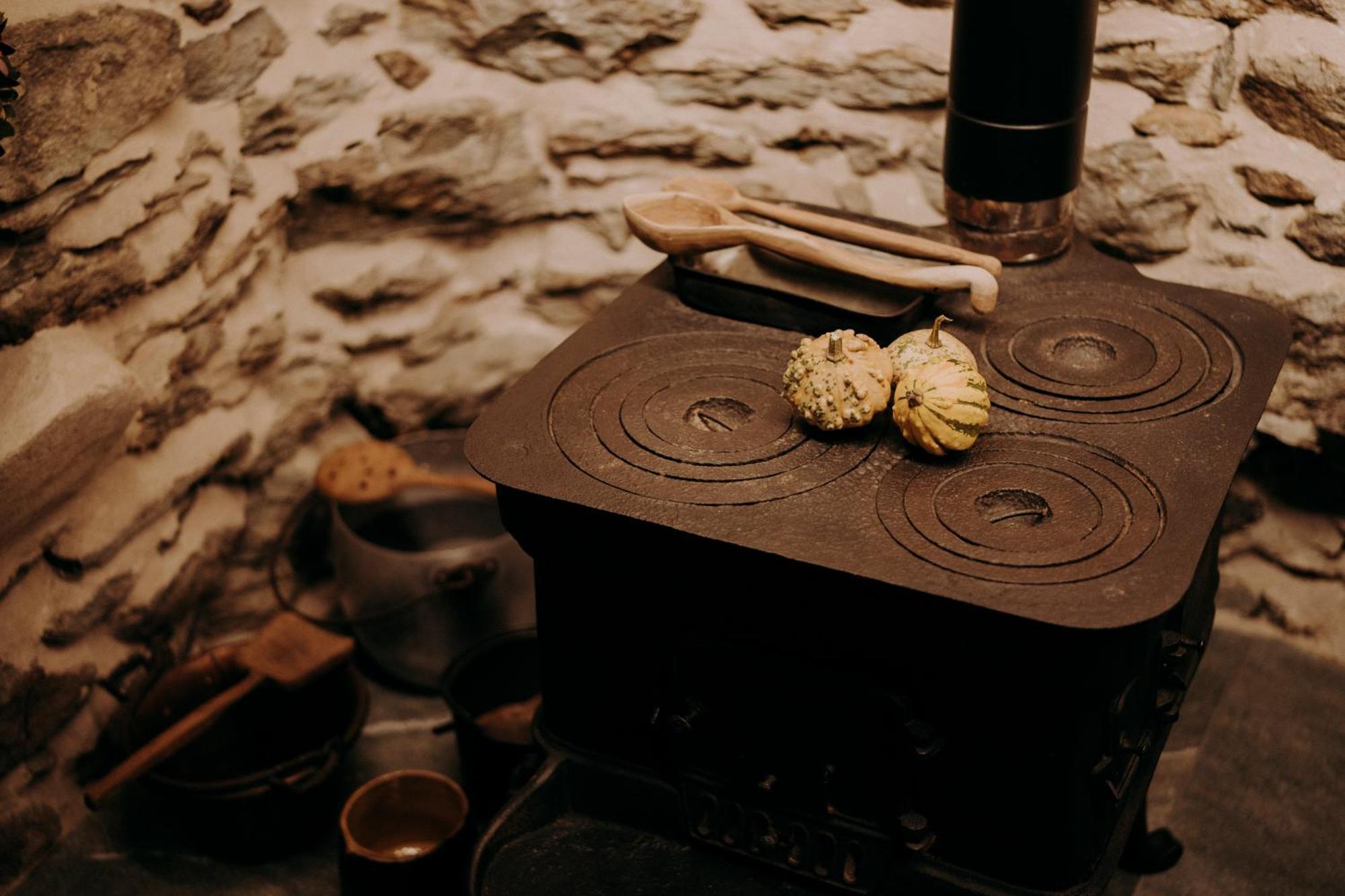 Au Coeur Du Village Chambres D'Hotes & Spa Arnad エクステリア 写真