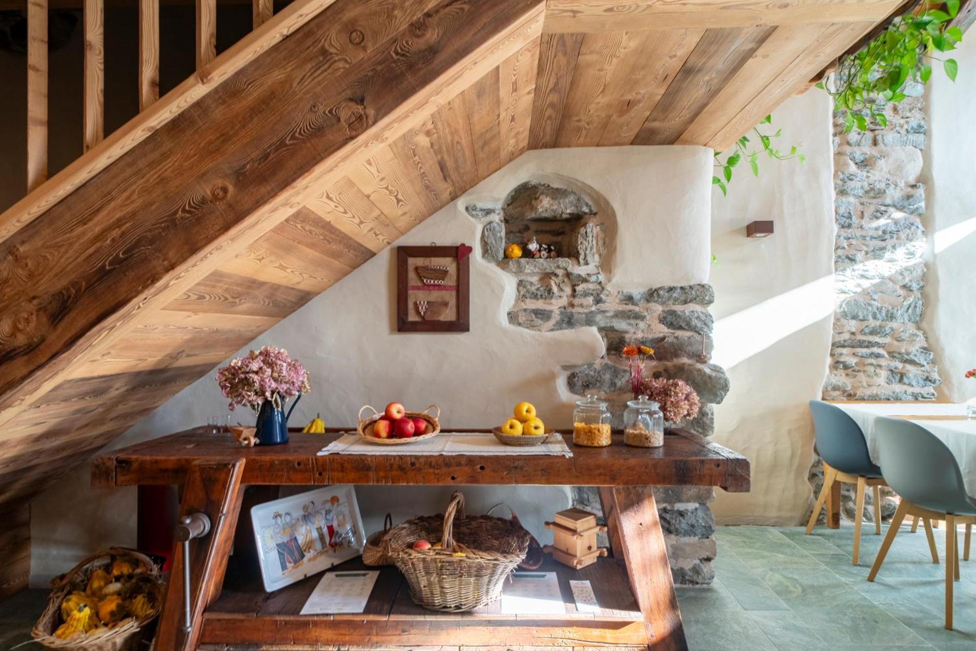 Au Coeur Du Village Chambres D'Hotes & Spa Arnad エクステリア 写真