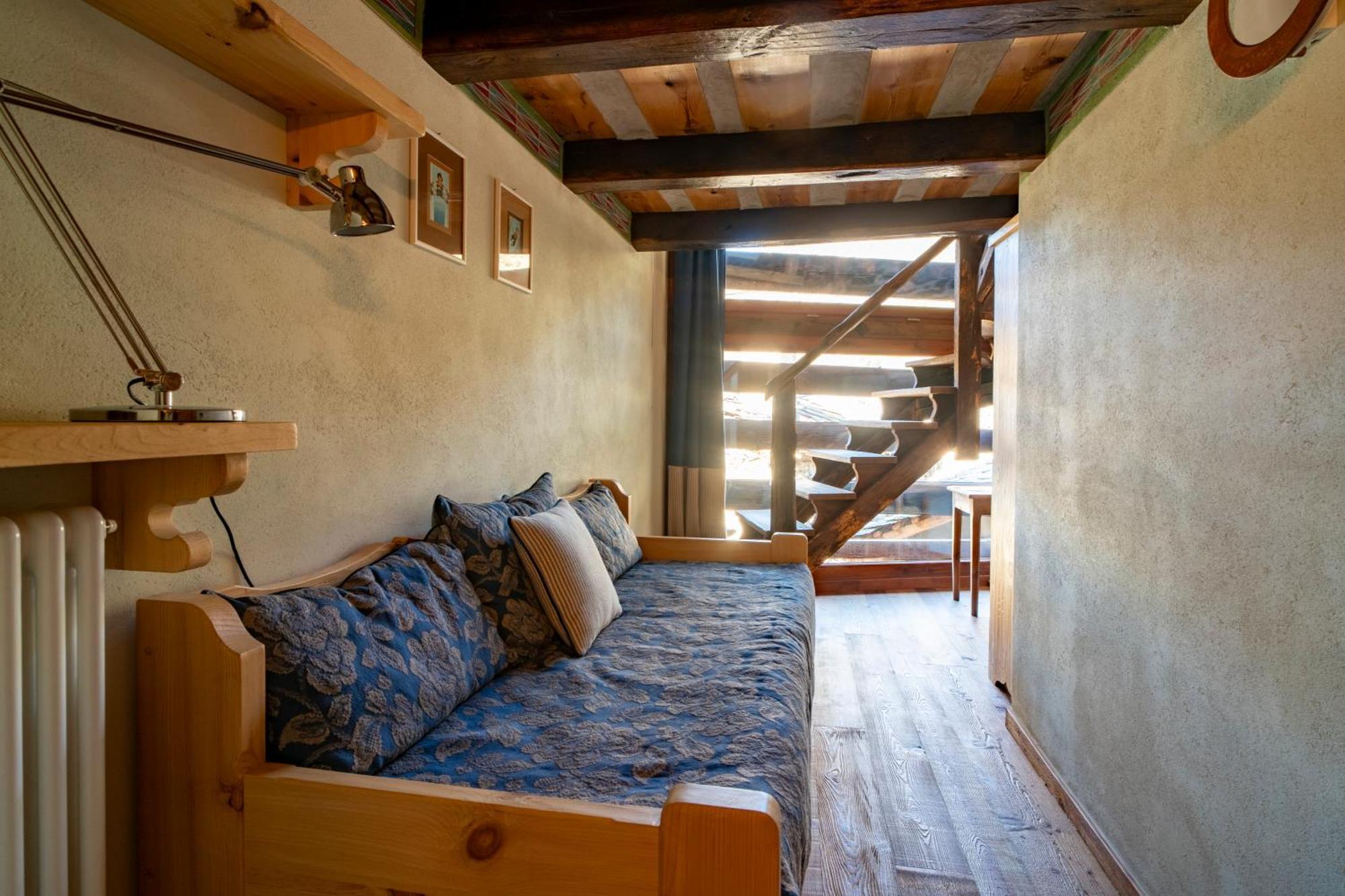 Au Coeur Du Village Chambres D'Hotes & Spa Arnad エクステリア 写真