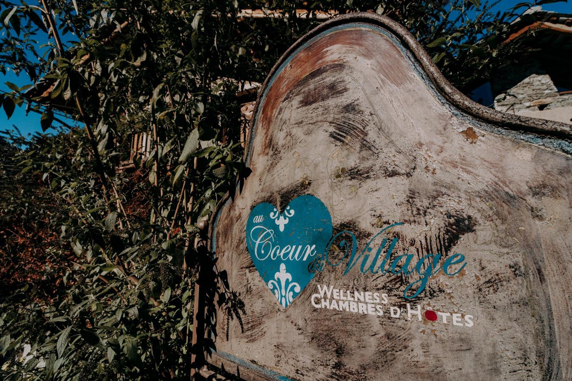 Au Coeur Du Village Chambres D'Hotes & Spa Arnad エクステリア 写真